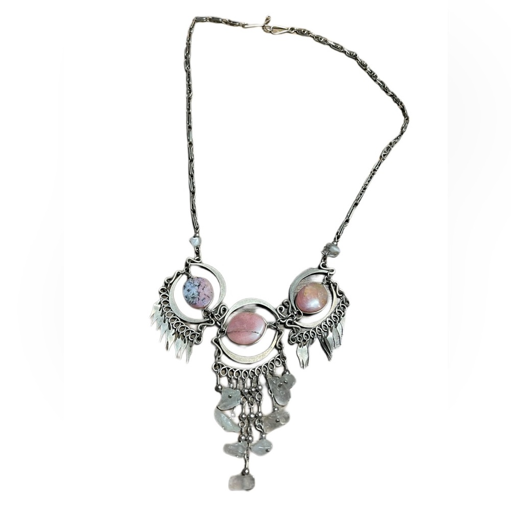 Bohemian style necklace w/ pink stones & crystals